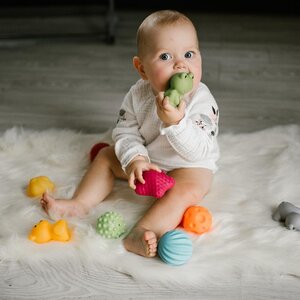 BabyOno sensoorsete beebipallide komplekt 4tk - Gerardos Toys